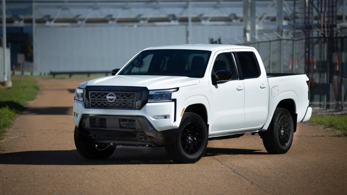Report: Nissan extended Frontier generation to accommodate EV production